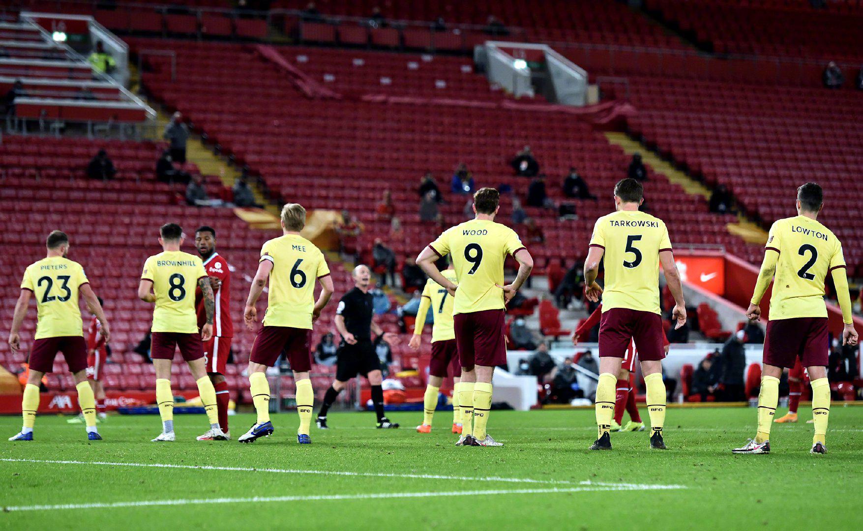 内赢得了无 内赢得了无